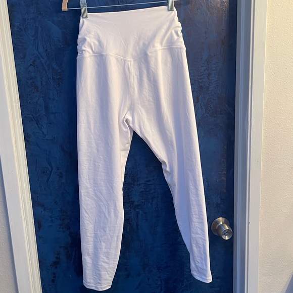White crossover waist leggings - Picture 6 of 9